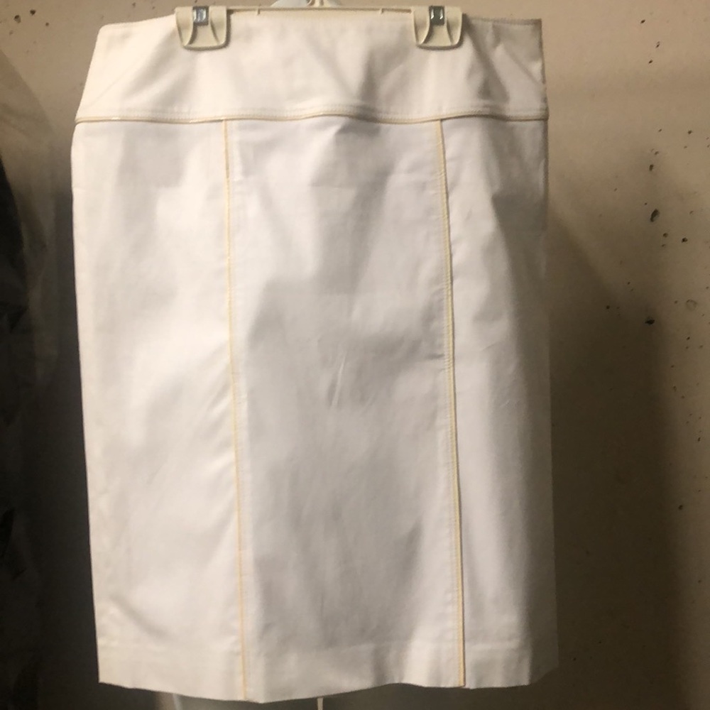 NWOT Burberry White High Waist Skirt